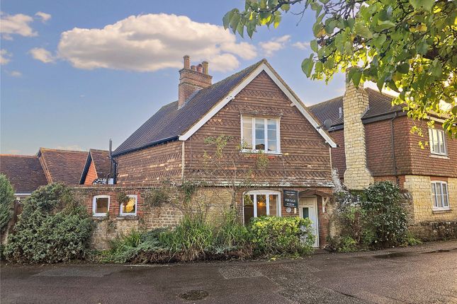 Lamberts Lane, West Sussex GU29 2 bed link detached house for sale