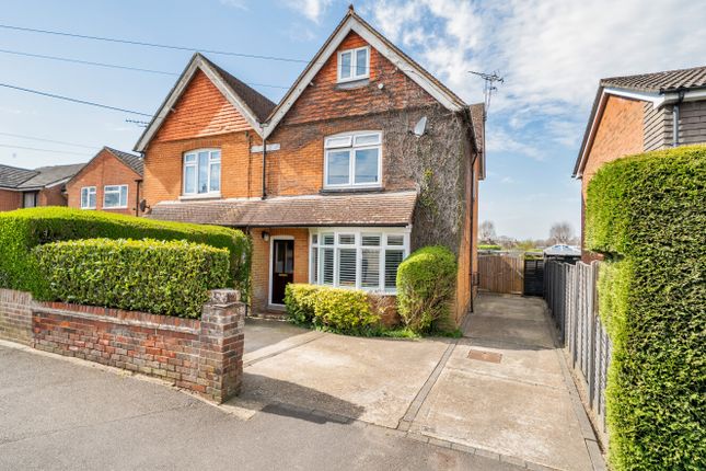 Liphook Road, Hampshire GU35 3 bed semi