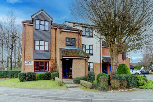 Bartholomew Tipping Way, High Wycombe... 2 bed apartment for sale