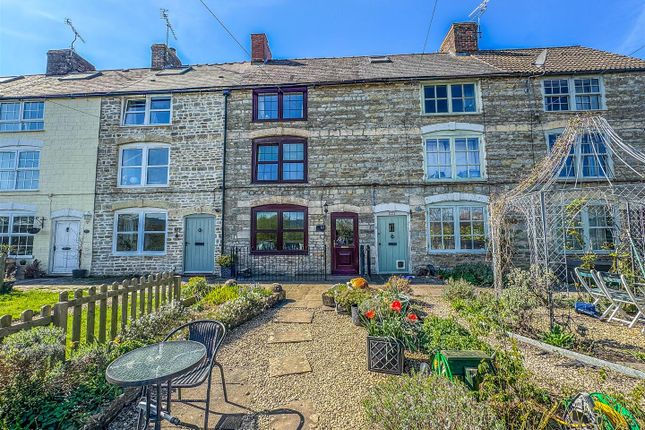 2 bedroom cottage for sale