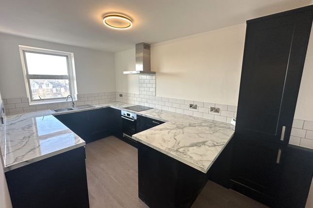 Grand Avenue, Hove 3 bed apartment for sale