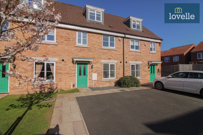 Albatross Way, Louth LN11 3 bed townhouse for sale
