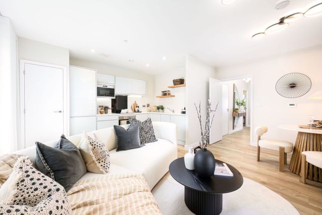 The Silverton, North Woolwich Road... 2 bed apartment for sale
