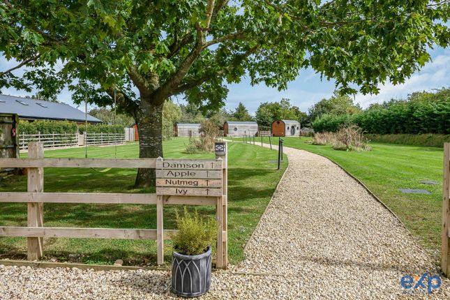 Gretton, Cheltenham GL54 4 bed barn conversion for sale