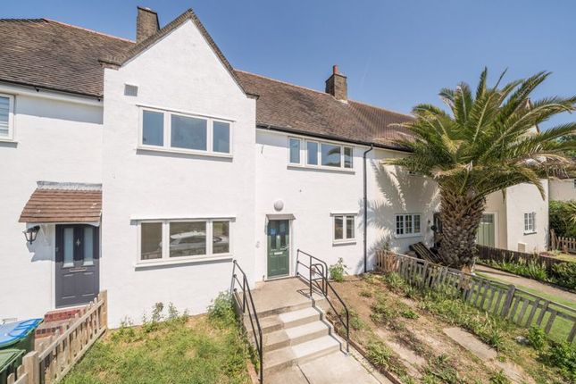 Phineas Pett Road, London SE9 3 bed terraced house for sale