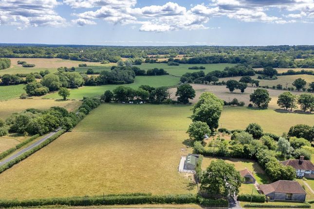 Hareplain Road, Biddenden, Kent, TN27... 2 bed detached house for sale
