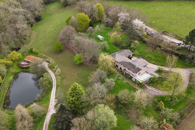 Llanishen, Chepstow, Sir Fynwy, NP16 5 bed detached house for sale