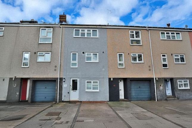 4 bedroom terraced house for sale