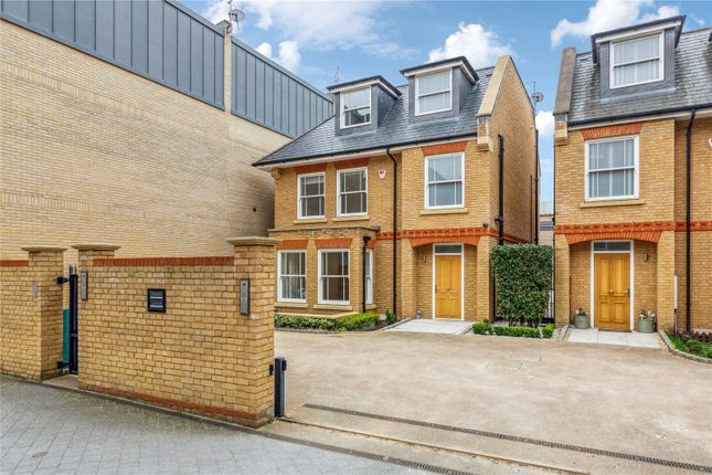Gunnersbury Mews, London W4 5 bed house for sale