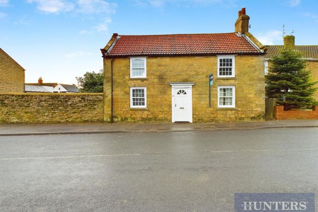 Main Street, Cayton, Scarborough 2 bed house for sale