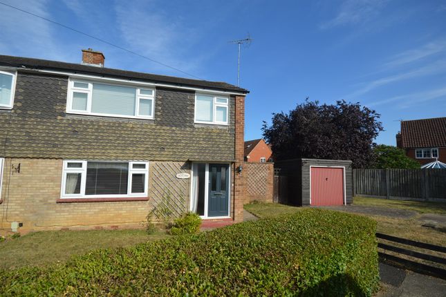 Oakley Road, Braintree, CM7 3 bed semi