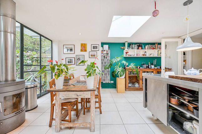4 bed terraced house