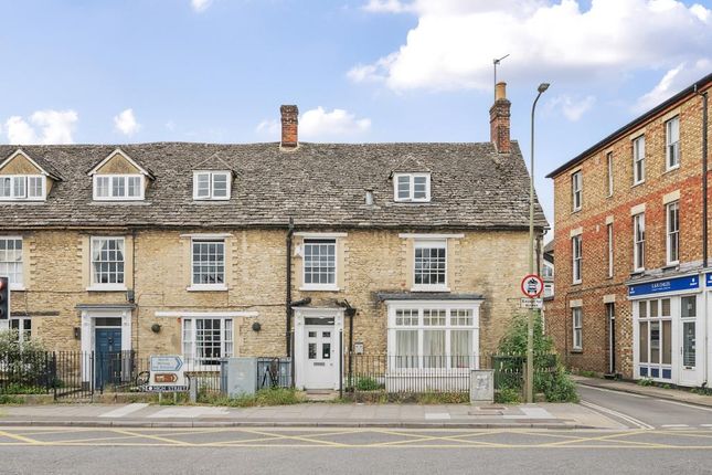 High Street,  Witney,  OX28 6 bed end of terrace house for sale
