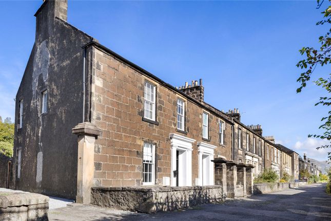 5 bedroom end of terrace house for sale
