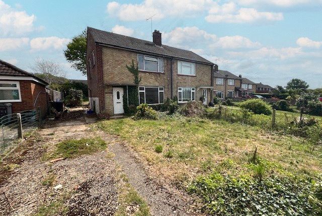 Middlemoor Road, Camberley GU16 3 bed semi