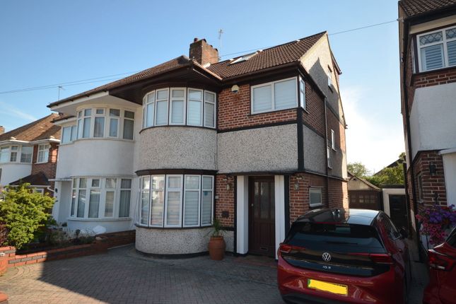 St. Edmunds Drive, Stanmore, HA7 4 bed semi