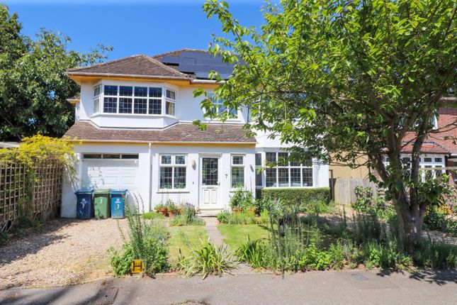 Crest View, Pinner HA5 7 bed detached house for sale