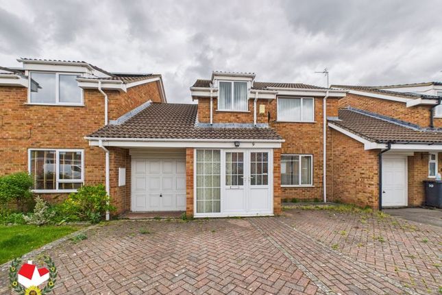 Skylark Way, Abbeydale, Gloucester... 3 bed detached house for sale