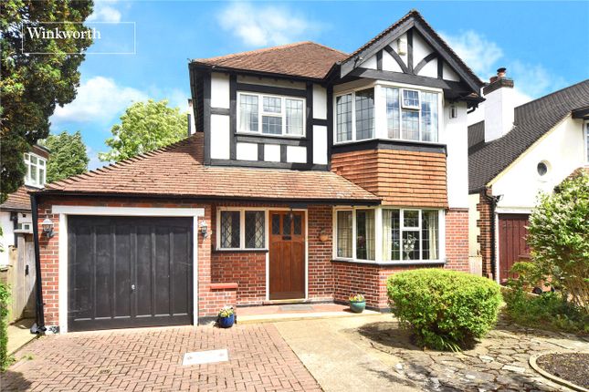 Tudor Avenue, Worcester Park, KT4 3 bed detached house for sale