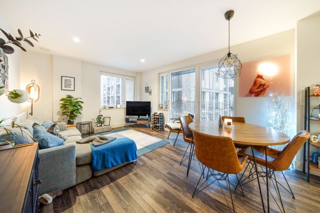 Moulding Lane, London,  SE14 2 bed apartment for sale