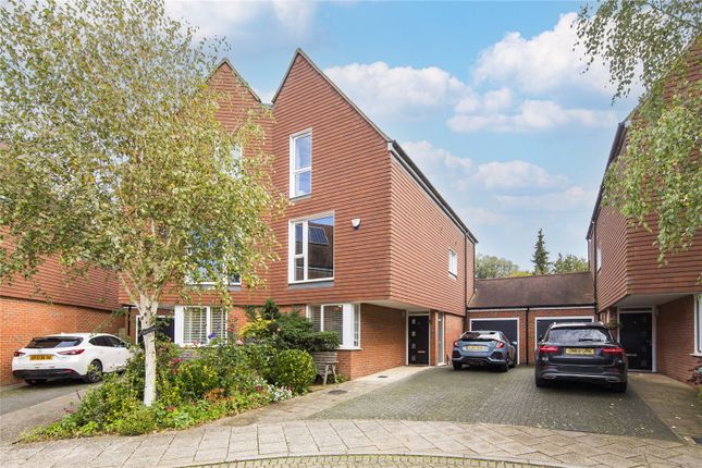 Spa Crescent, Tunbridge Wells, Kent, TN4 4 bed semi