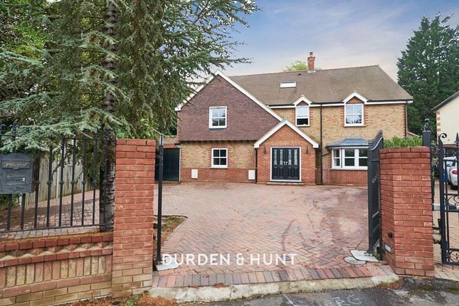 Ripley View, Loughton, IG10 6 bed detached house for sale