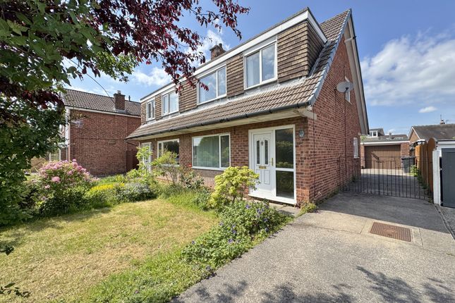 Oaklands Drive, Penwortham PR1 3 bed semi