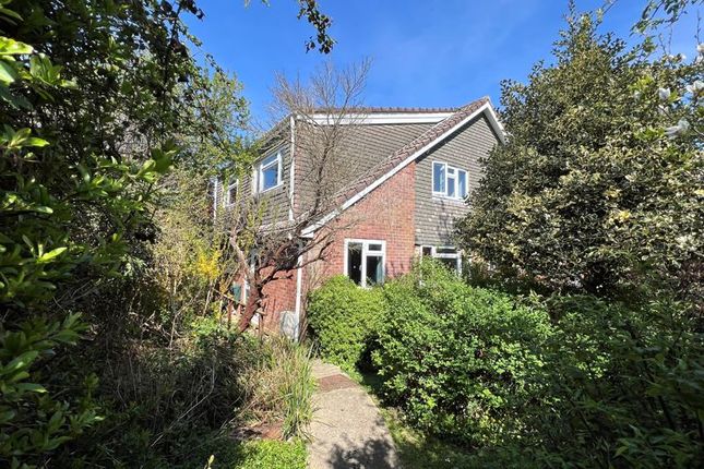 4 bedroom semi-detached house for sale