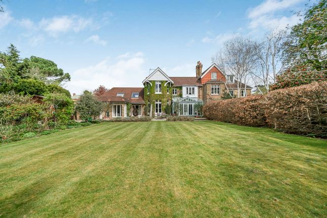 6 bedroom house for sale