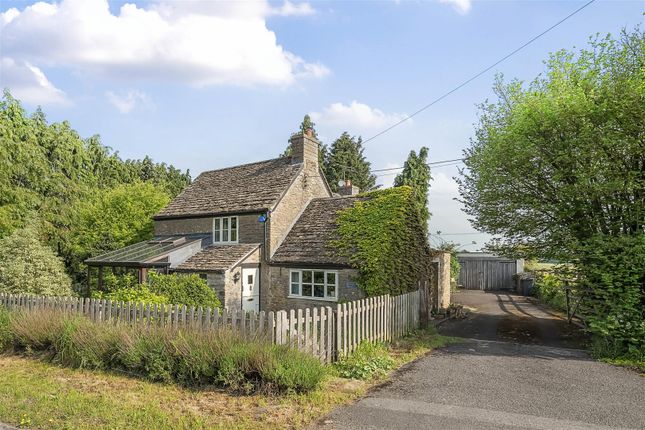 Stanton St Quintin 3 bed detached house for sale