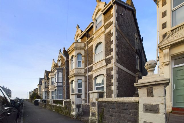 6 bedroom house for sale