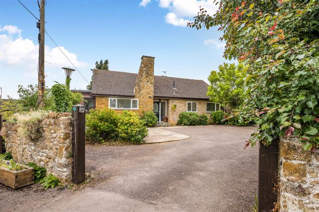 4 bedroom detached bungalow for sale