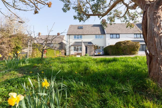 4 bedroom semi-detached house for sale