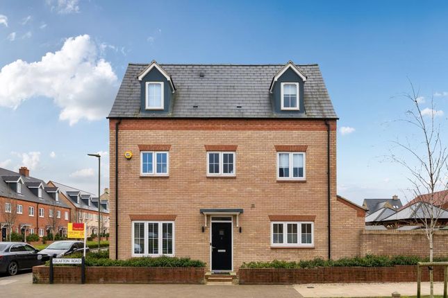 Bicester,  Oxfordshire,  OX26 5 bed semi