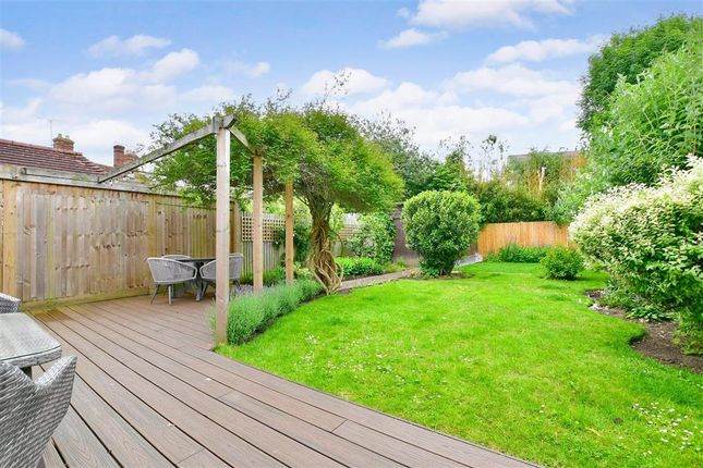 3 bed detached house