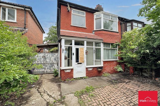 East Lancashire Road, Swinton, M27 3 bed semi