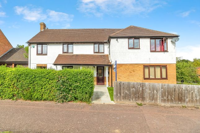 6 bedroom detached house for sale