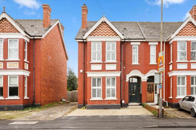 Cirencester Road, Charlton Kings... 5 bed semi