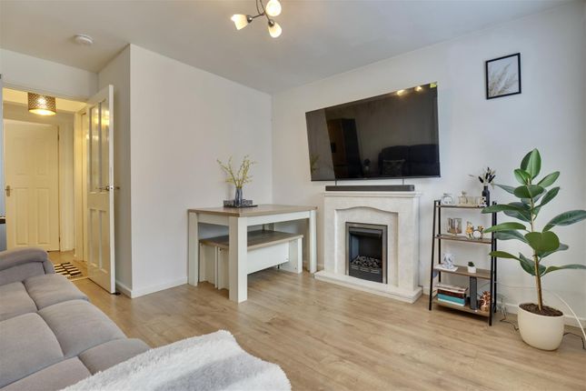 1 bedroom maisonette for sale