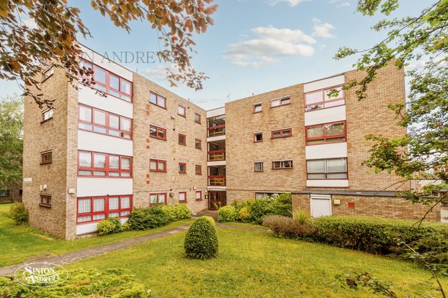 Frobisher Court, Cleveland Road... 1 bed flat for sale