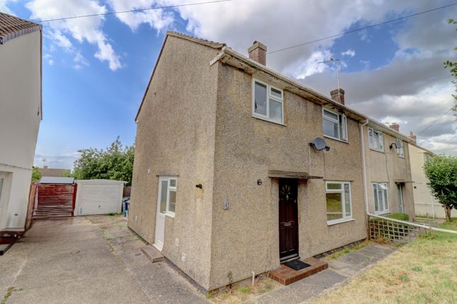 Eastfield Road, Buckinghamshire HP27 3 bed semi
