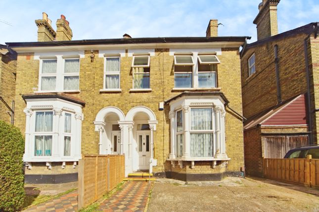 5 bedroom semi-detached house for sale