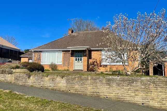 Highclere, Sunninghill SL5 3 bed bungalow for sale