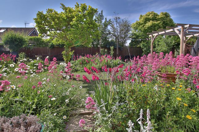 Moulder Road, Newtown, Tewkesbury 3 bed detached house for sale