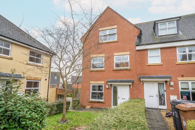 5 bedroom end of terrace house for sale
