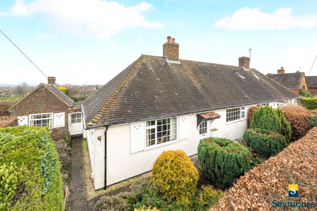 Manor Way, Surrey GU2 2 bed bungalow for sale