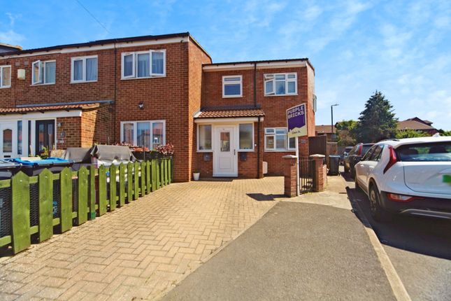 2 bedroom ground floor flat for sale