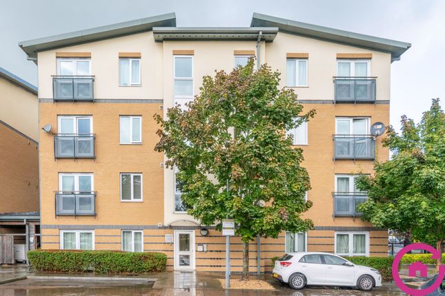 Princess Elizabeth Way, Cheltenham GL51 2 bed flat for sale