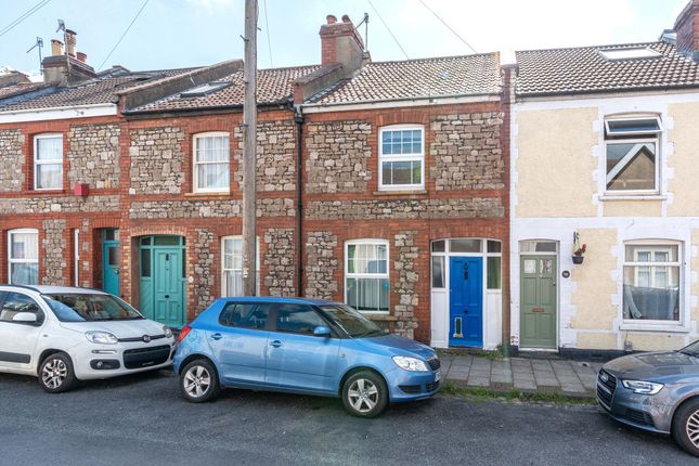 Shirehampton, Bristol BS11 2 bed terraced house for sale