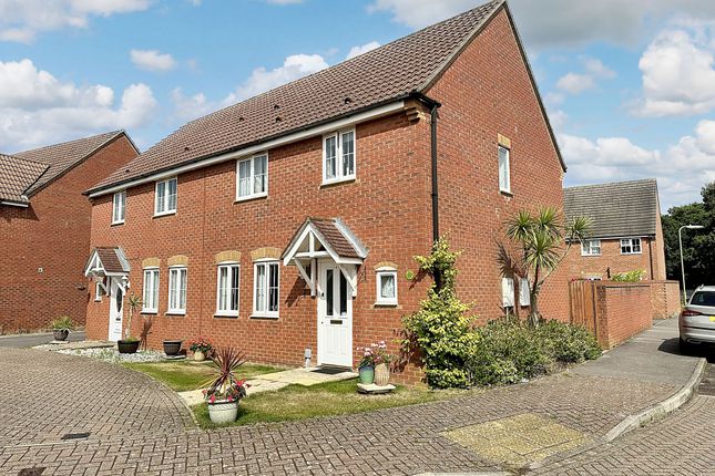 Harrier Green, Holbury, SO45 3 bed semi